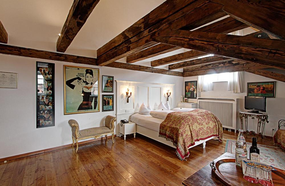 Hotel Orphee - Grosses Haus Regensburg Ngoại thất bức ảnh