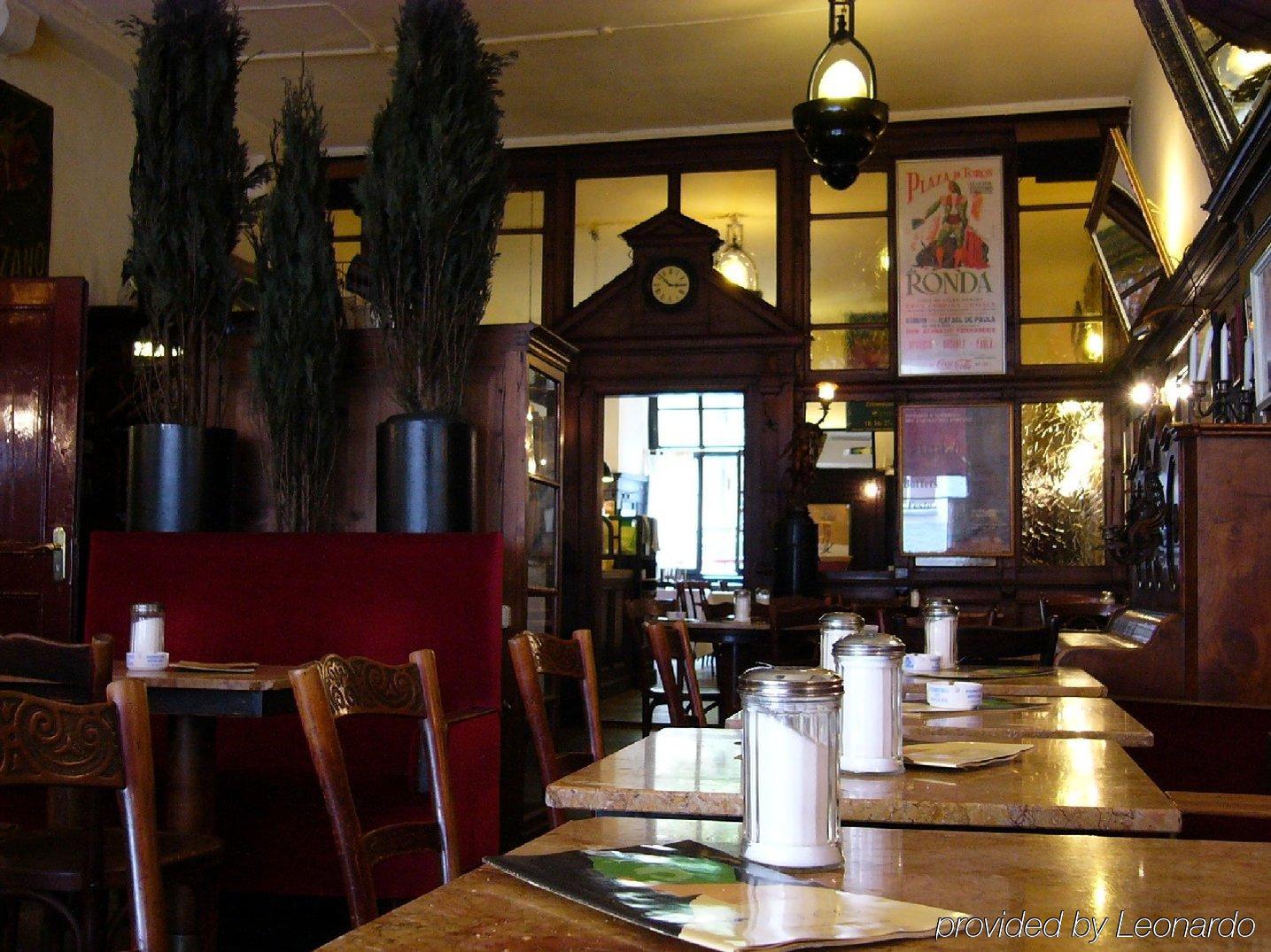 Hotel Orphee - Grosses Haus Regensburg Nhà hàng bức ảnh